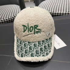 CHRISTIAN DIOR